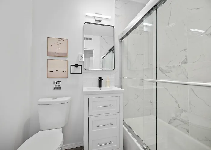 Shadyside 3a Bright And Stylish Private Bedroom With Shared Bathroom Homestay